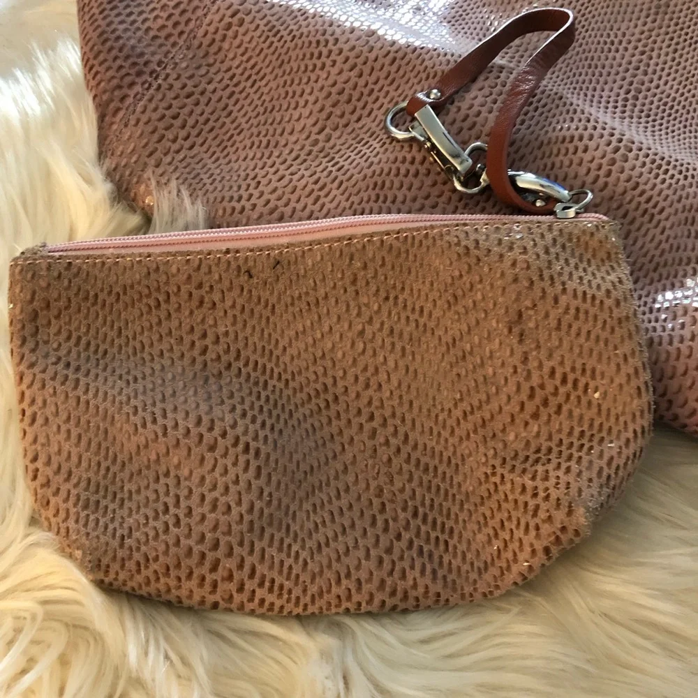 Sorial pink leather tote bag and wristlet